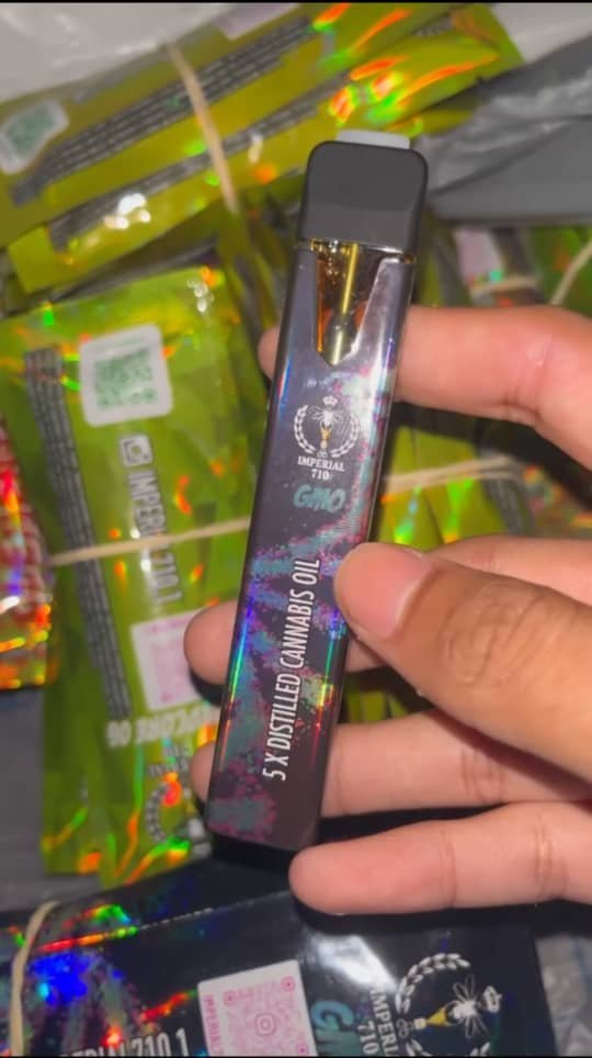 Imperial Extacts 1G Disposables vape pen